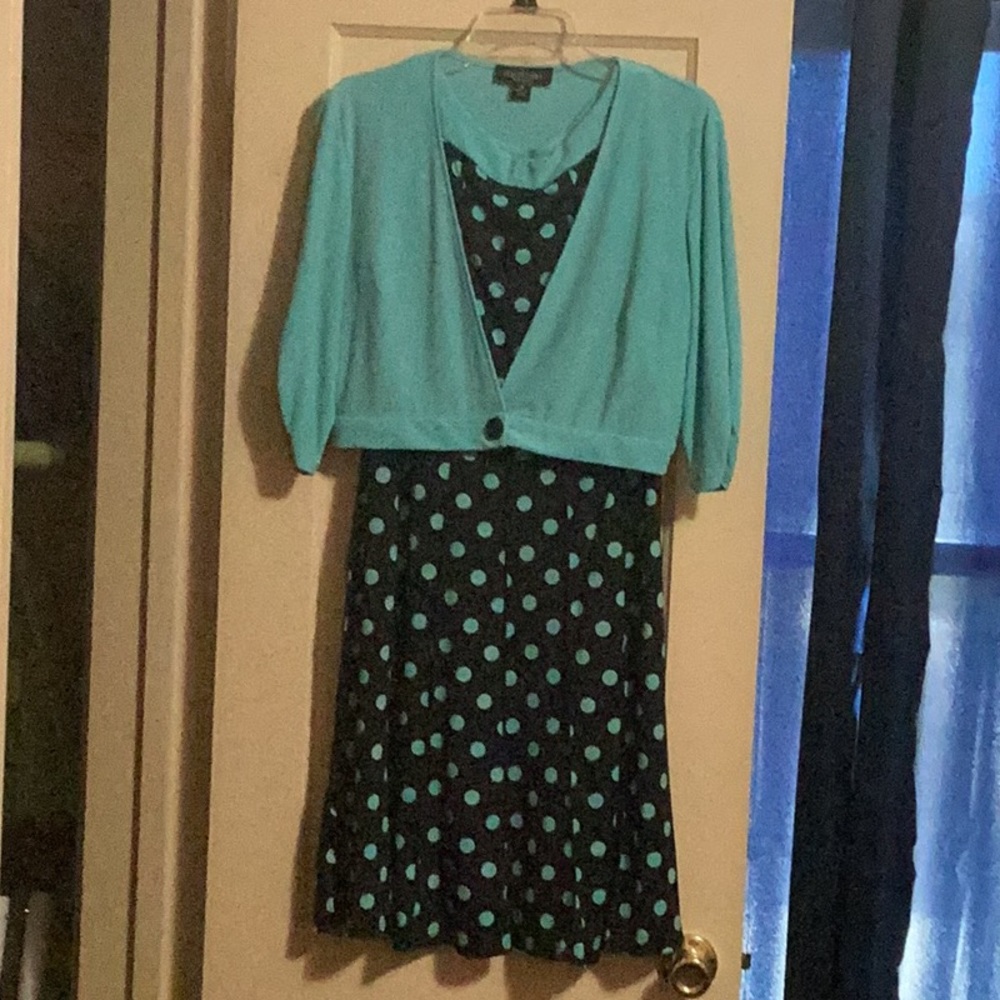 Cute dress with matching short, three-quarter sleeve jacket